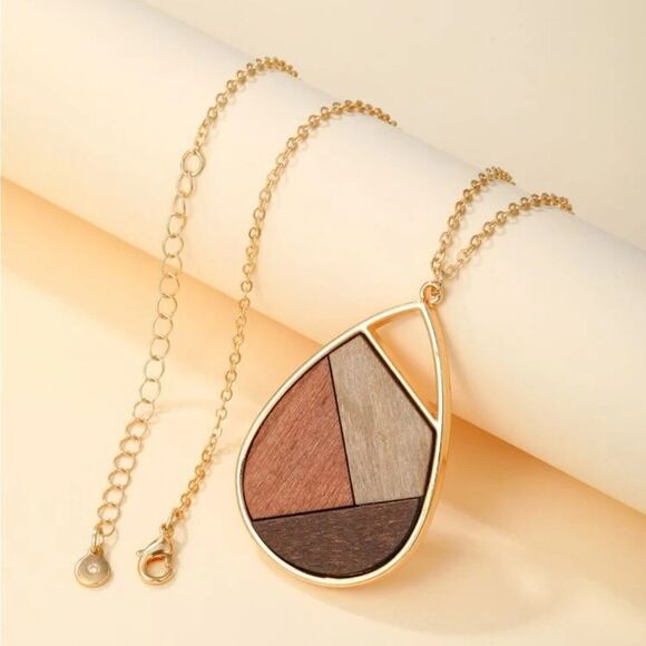 Teardrop Shaped Pendant Necklace fall vibes autumn colors harvest theme - Picture 4 of 10